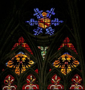 Fenster mit Darstellung der kaiserlichen Wappen mit Doppeladler, 1536 von Valentin Bousch